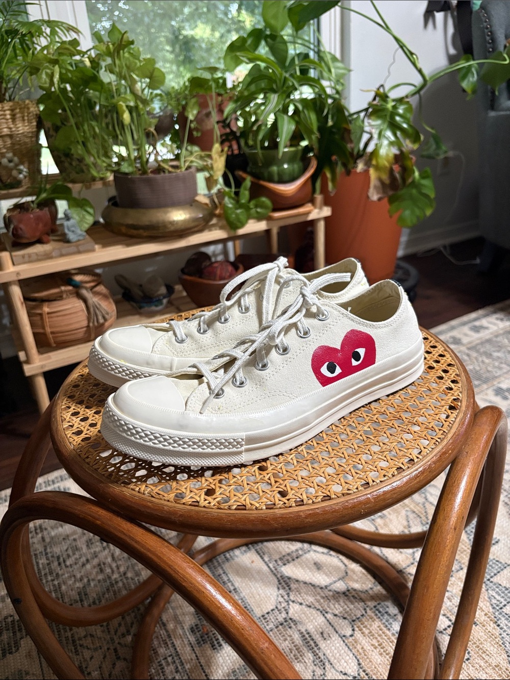 Comme des Garçons x Coverse Chuck 70 low milk sneakers. Size M 7.5. W 9.5.